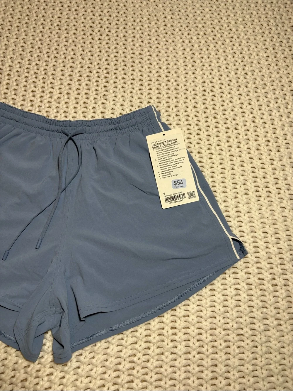 lululemon blue willow/white lightweight relaxed short 3” long liner size 6